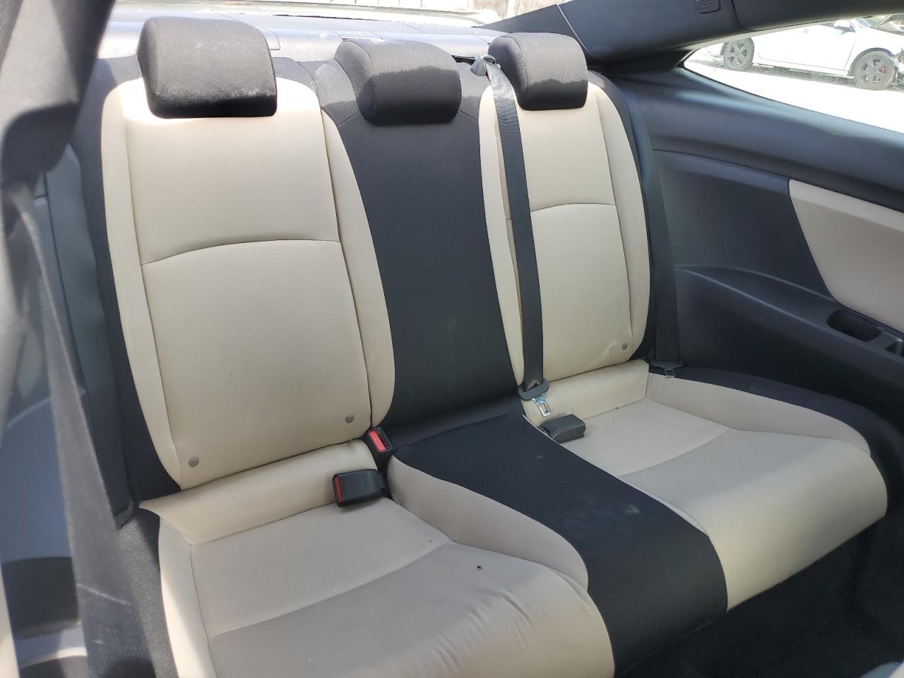 Honda Civic lx 2016
