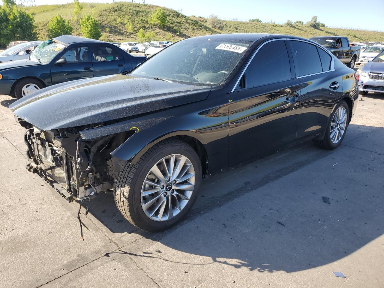 INFINITI Q50 LUXE