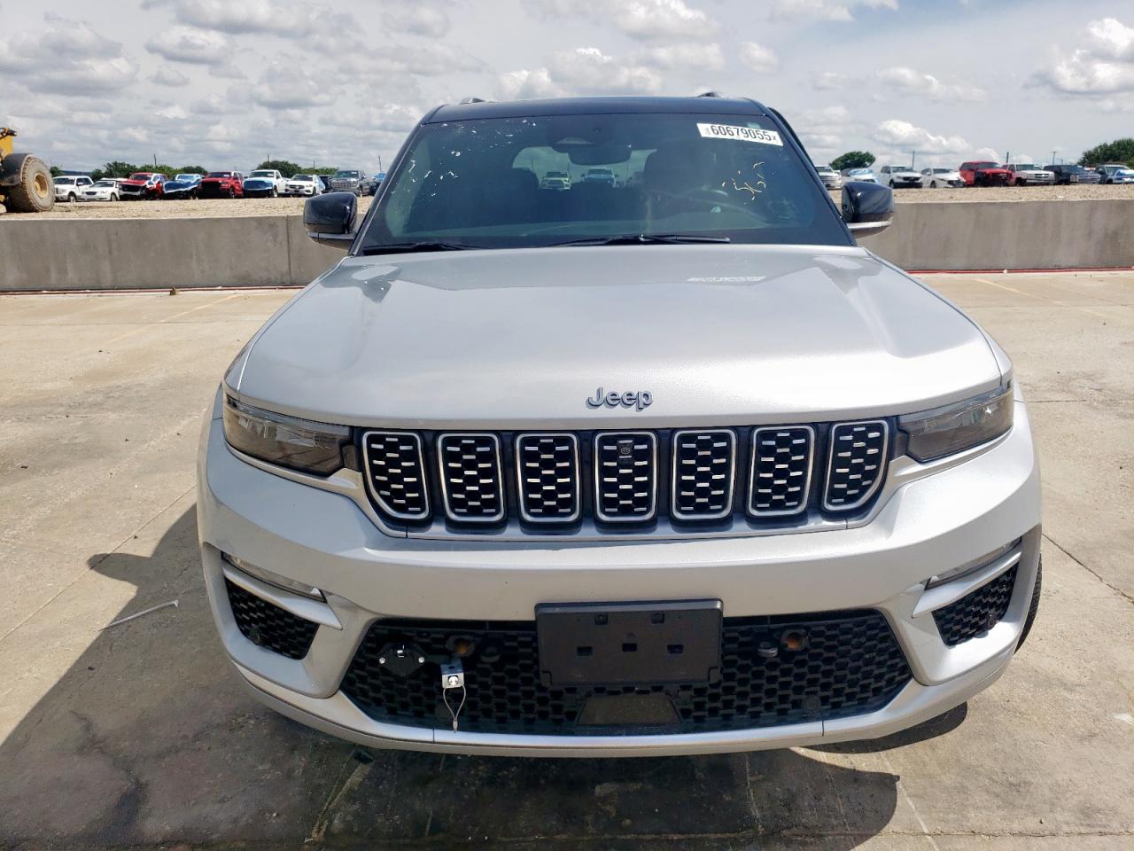 JEEP GRAND CHEROKEE SUMMIT