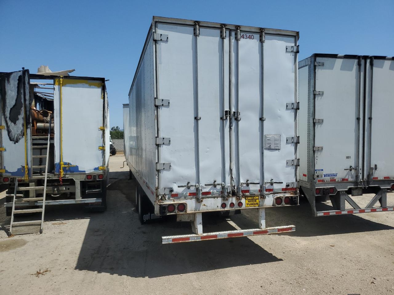 Lot #3196901218 1997 UTILITY VS2DC