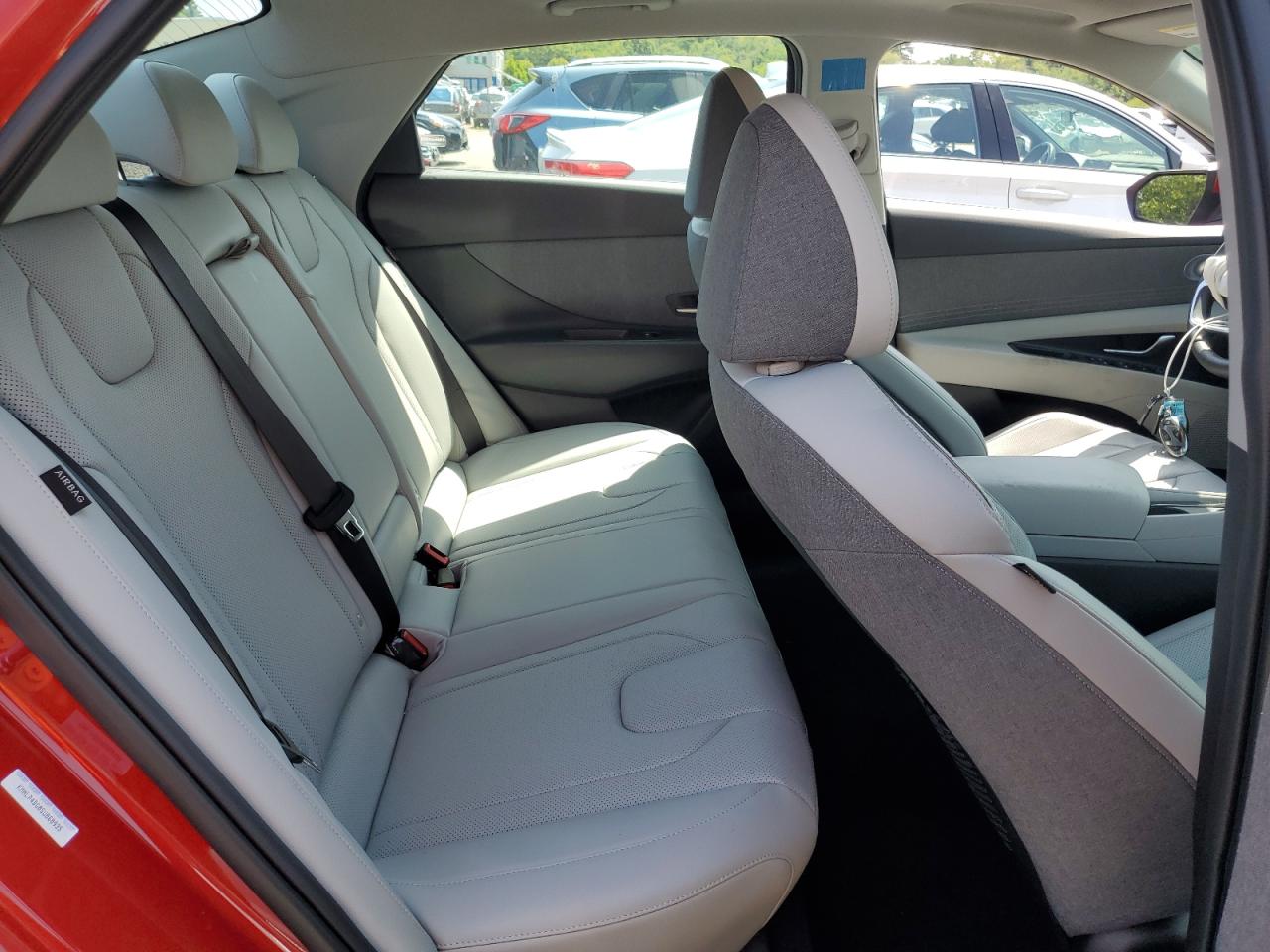 HYUNDAI ELANTRA LIMITED