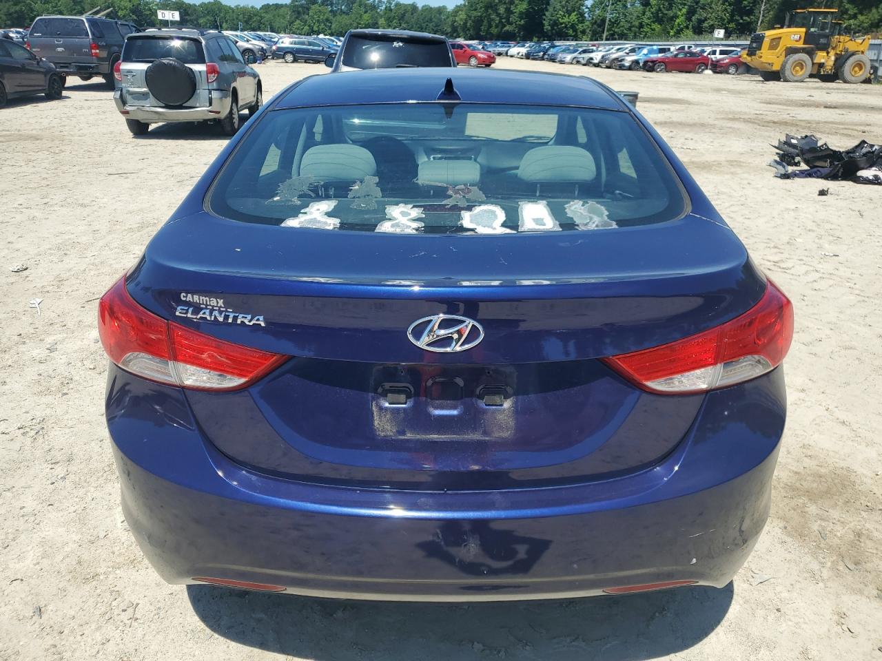 Hyundai Elantra gl 2012