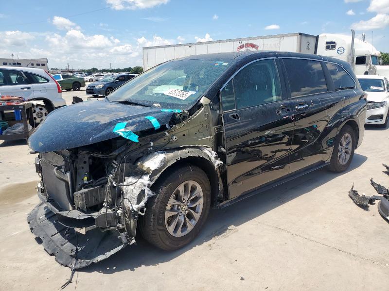 TOYOTA SIENNA XLE