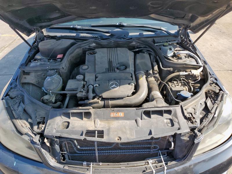 2013 MERCEDES-BENZ C 250 - WDDGJ4HBXDG065935
