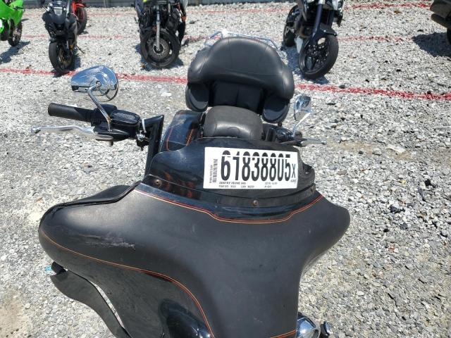 2009 HARLEY-DAVIDSON FLHTCU - 1HD1FL4189Y689435