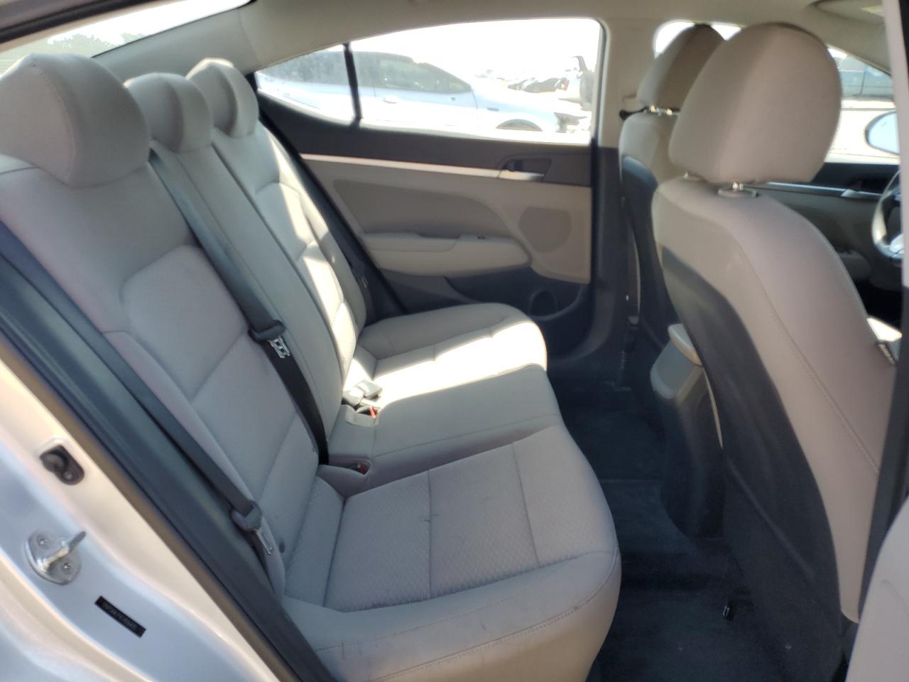 Hyundai Elantra se 2020