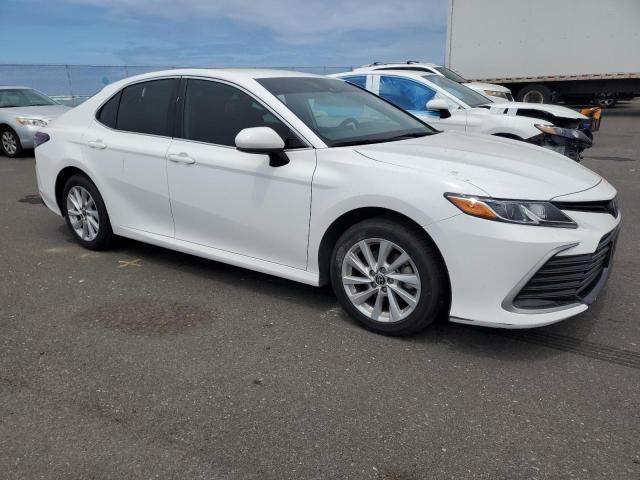 2022 TOYOTA CAMRY LE - 4T1C11AK8NU636161