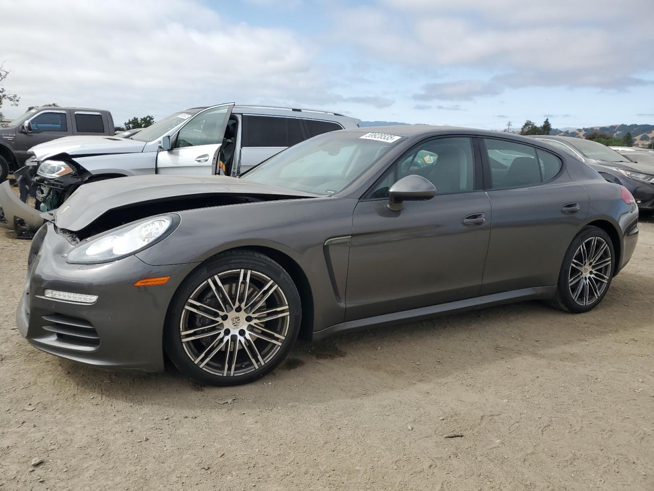 PORSCHE PANAMERA 2