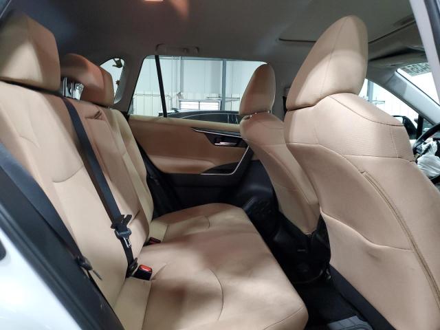 2019 TOYOTA RAV4 XLE - 2T3RWRFV1KW016526