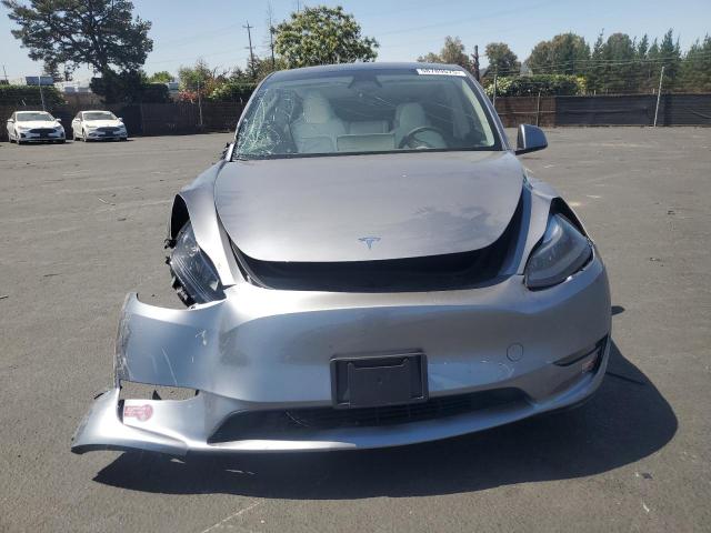 2024 TESLA MODEL Y - 7SAYGDEE4RA302299