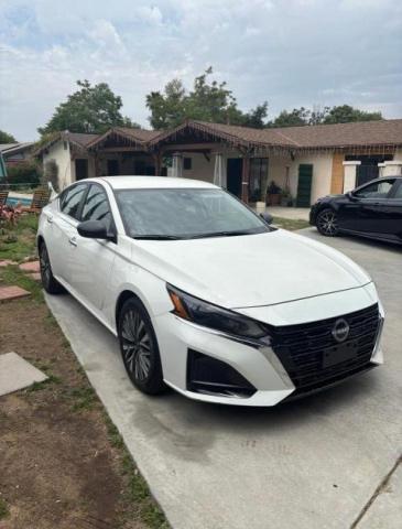 NISSAN ALTIMA SV