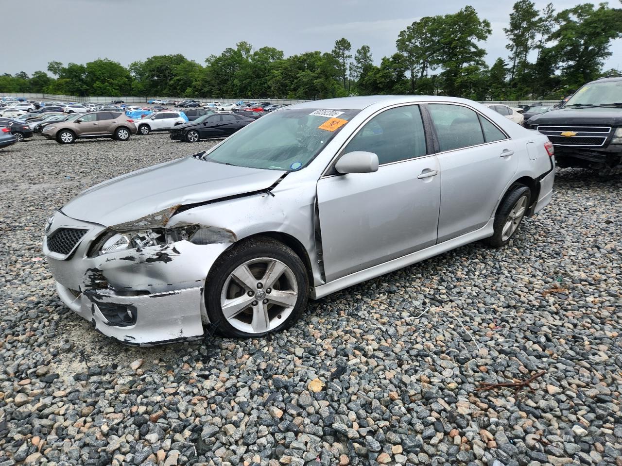 TOYOTA CAMRY BASE
