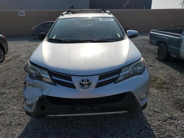 2015 TOYOTA RAV4 XLE - JTMWFREV8FJ034675
