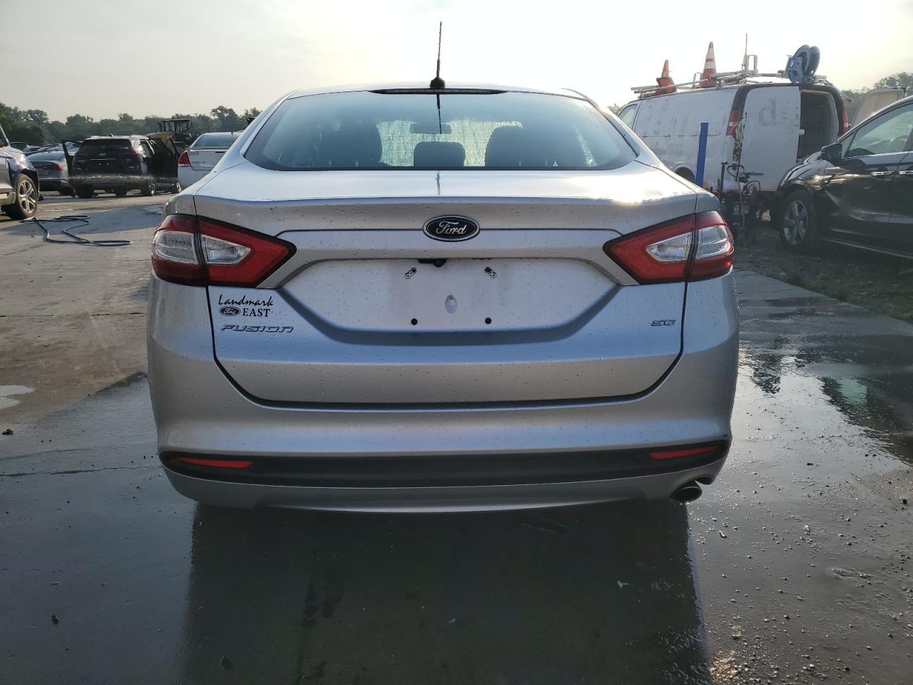 FORD FUSION SE
