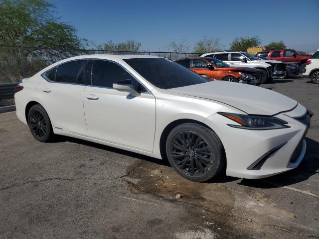 Vin: 58ad21b10lu007586, lot: 60130325, lexus es300 300h 20204