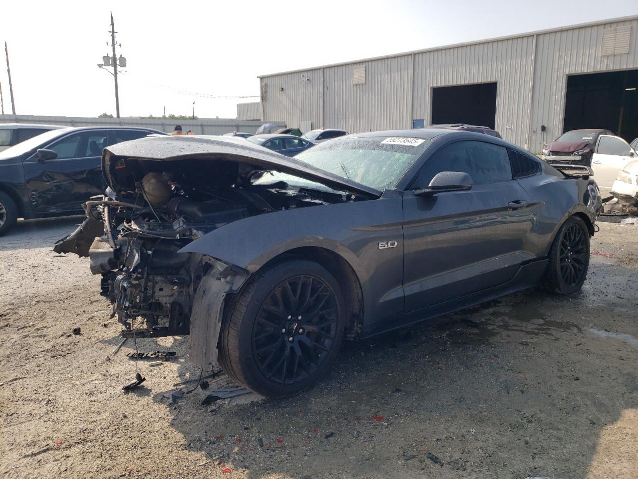 FORD MUSTANG GT