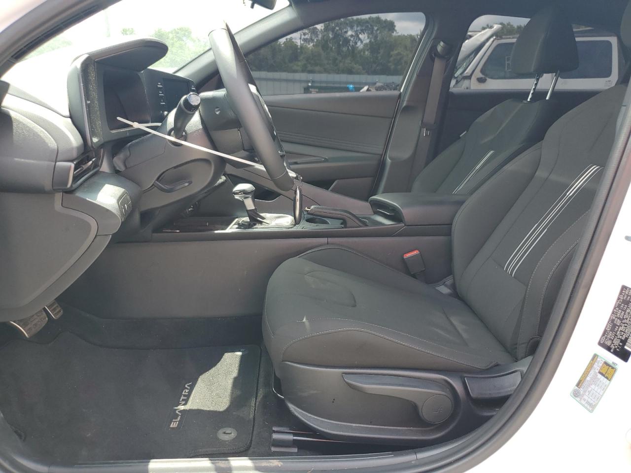 Hyundai Elantra se 2025