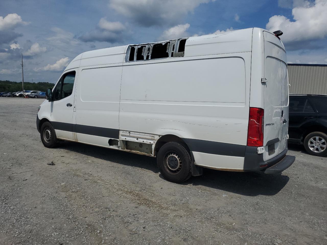 MERCEDES-BENZ SPRINTER 2500
