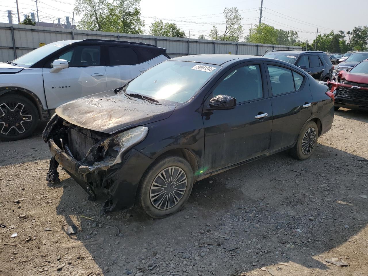 NISSAN VERSA S