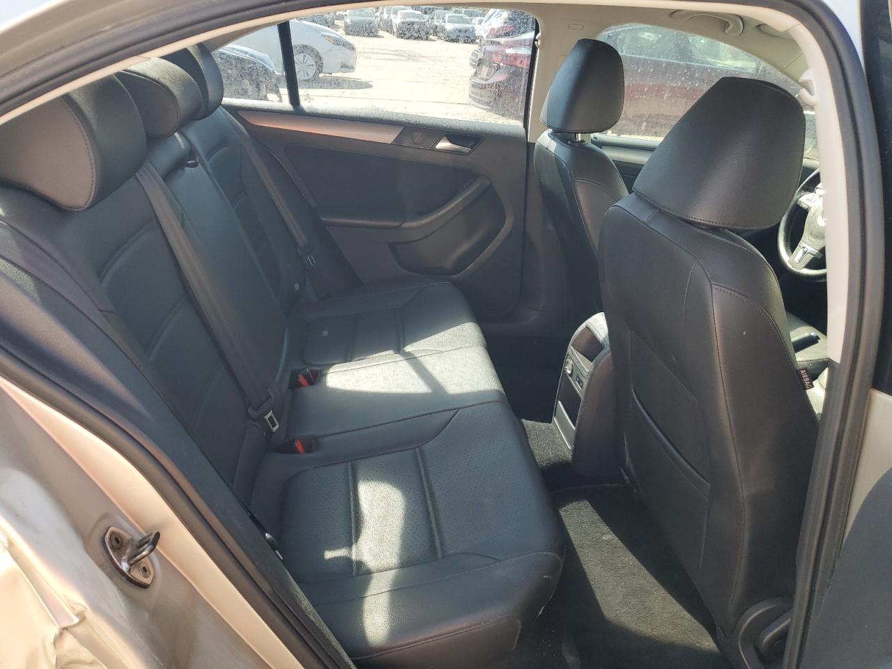 VOLKSWAGEN JETTA TDI