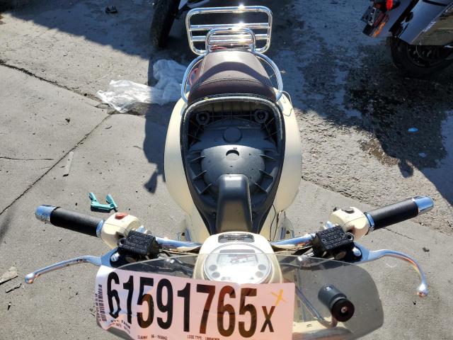 2014 VESPA GTS 300 SU - ZAPM459L9E5902140