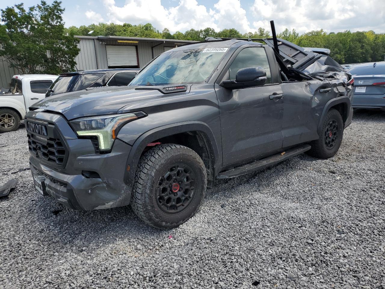 TOYOTA SEQUOIA SR5