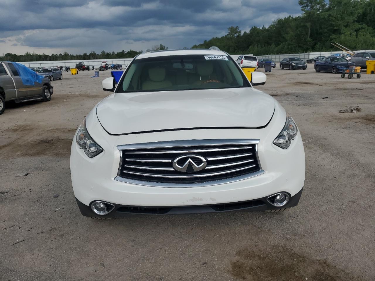 INFINITI QX70
