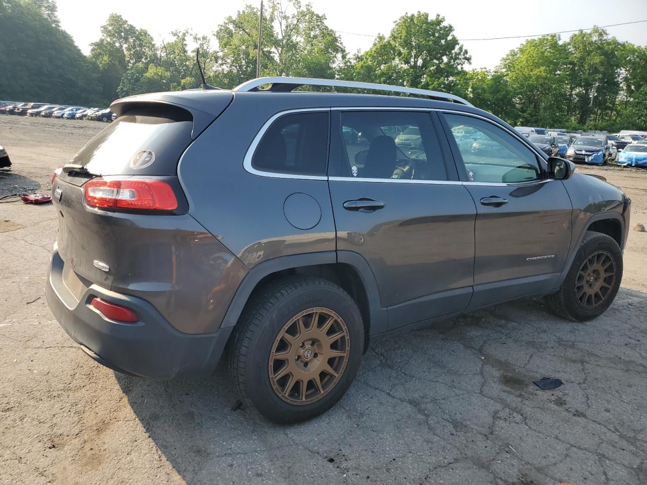 Jeep Cherokee l 2016