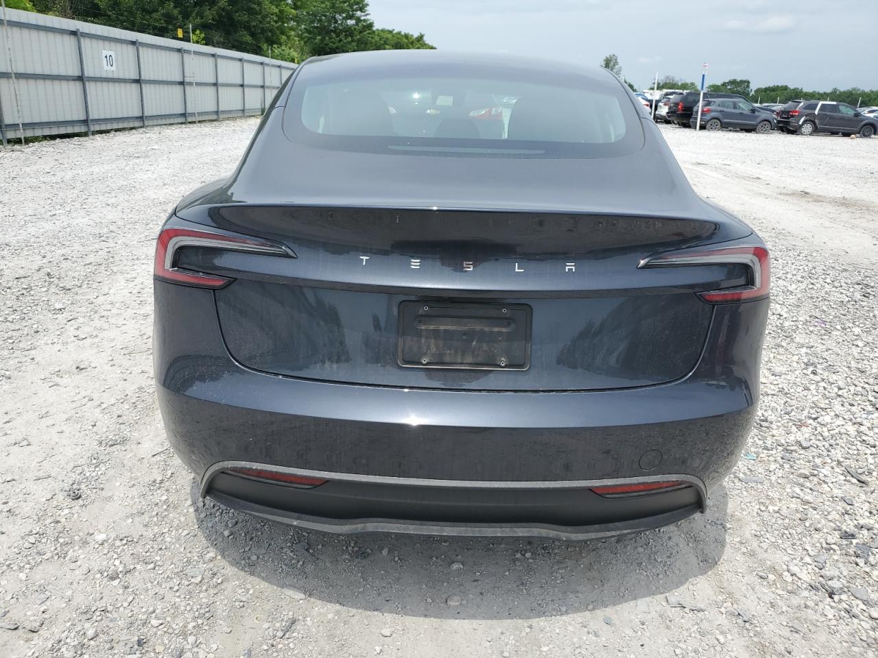 Tesla Model 3 2025