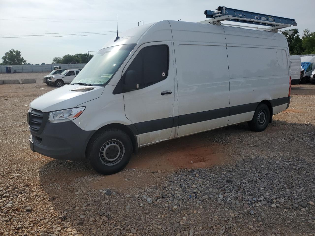 MERCEDES-BENZ SPRINTER 2500
