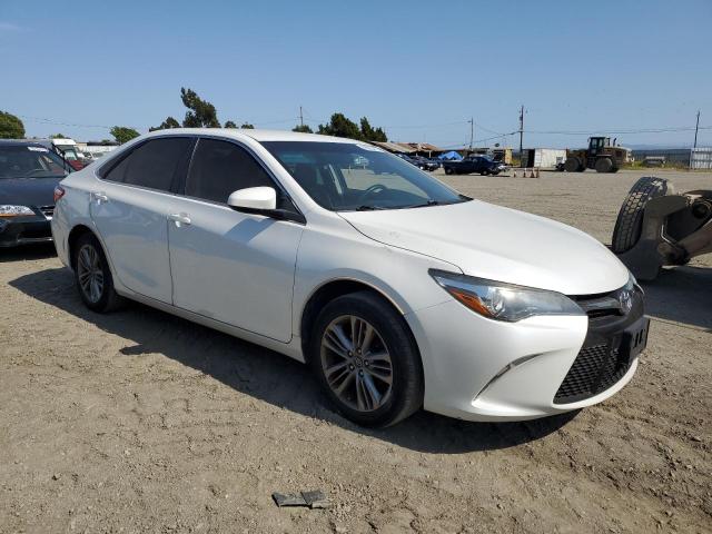 Vin: 4t1bf1fk5hu314250, lot: 59906415, toyota camry le 20174