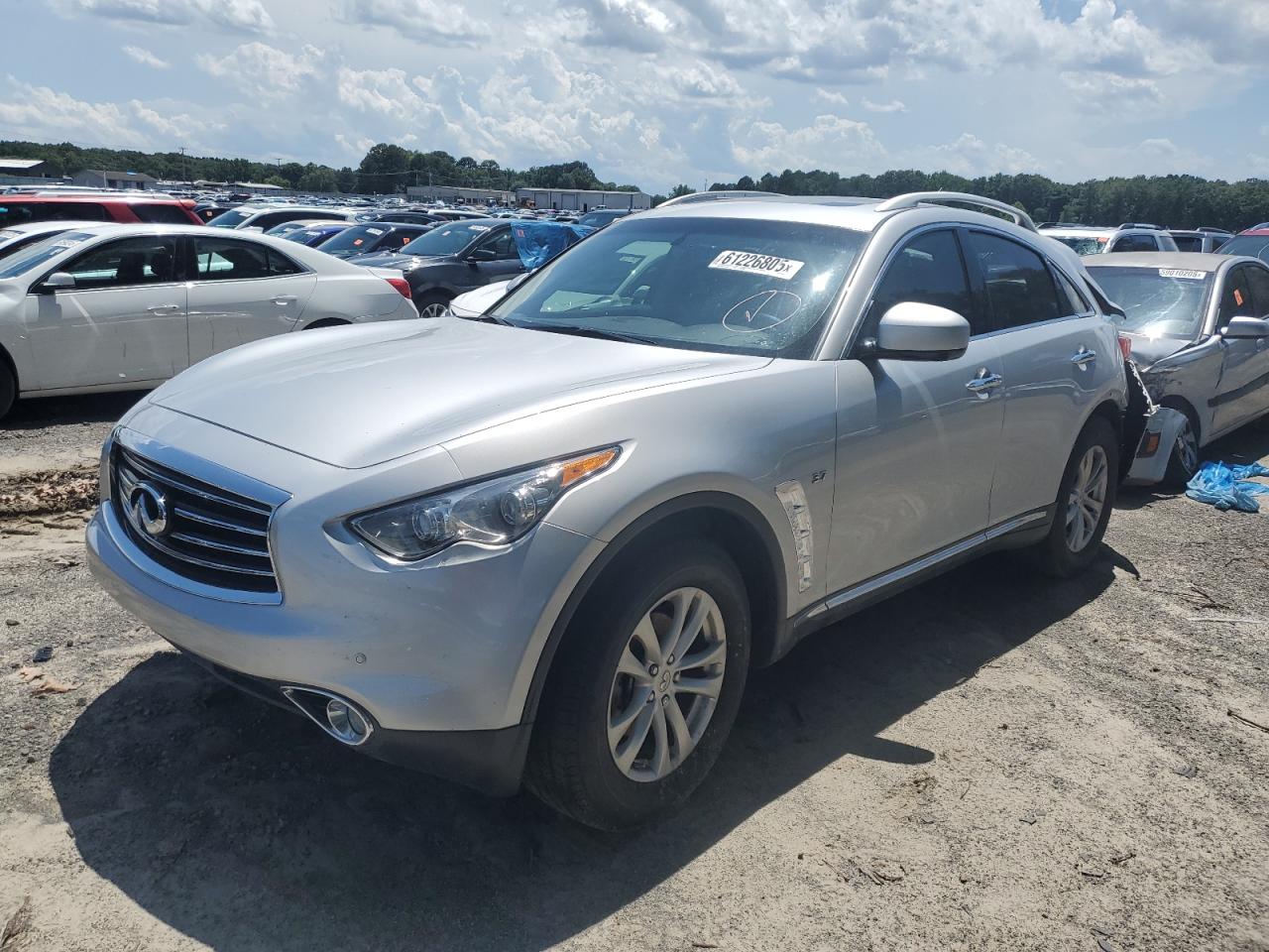 INFINITI QX70