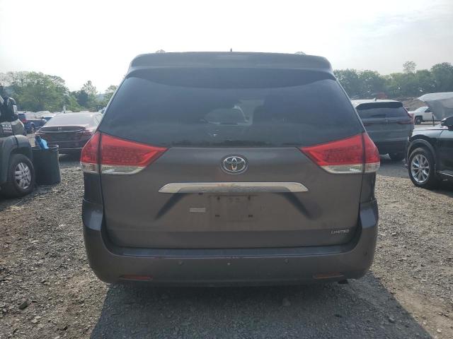 2011 TOYOTA SIENNA XLE - 5TDYK3DC5BS028380