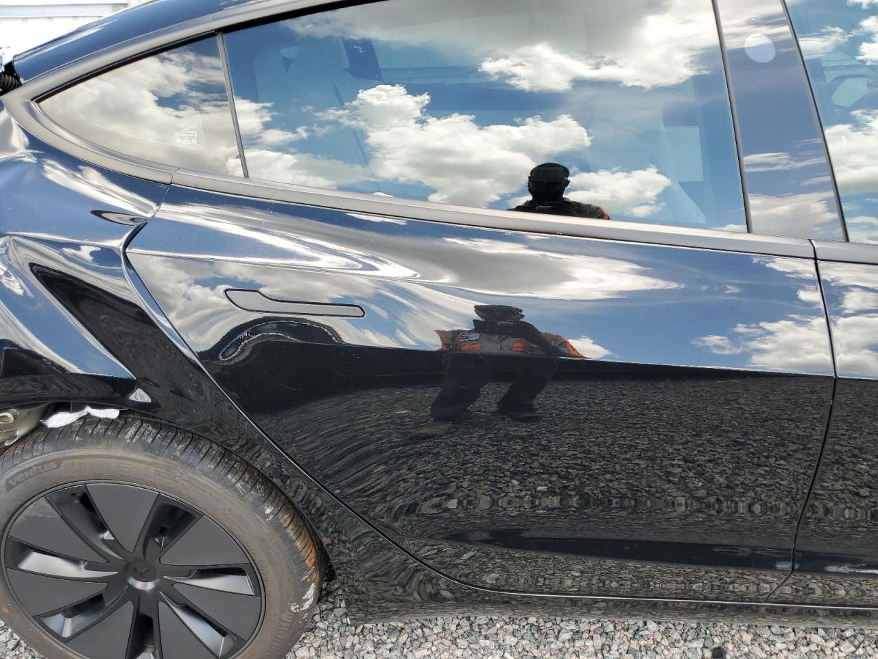 Tesla Model 3 2025