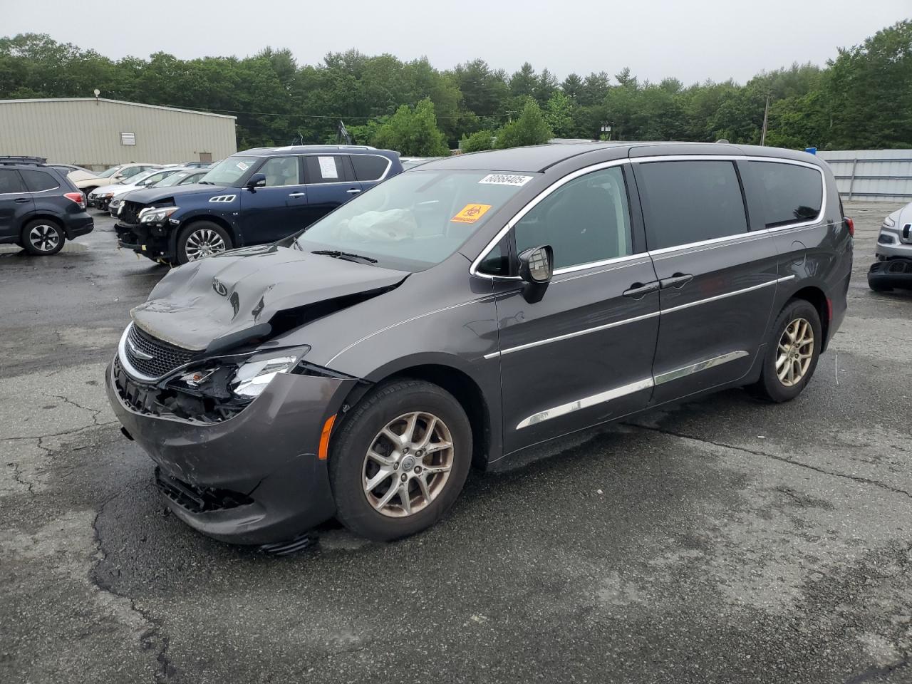 CHRYSLER PACIFICA TOURING