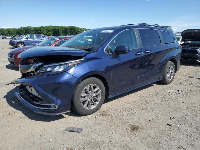 TOYOTA SIENNA XLE