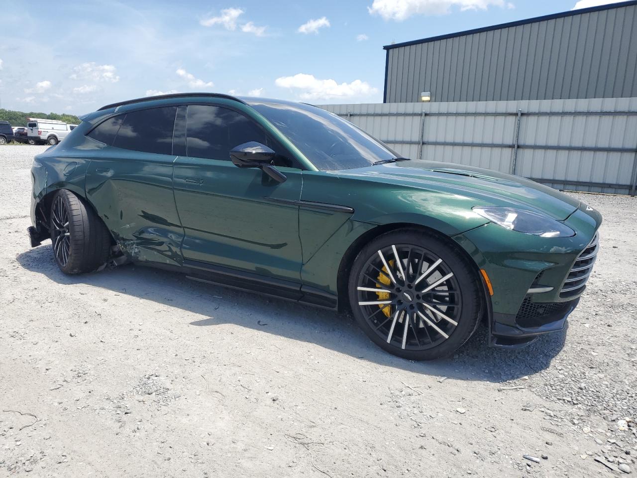 ASTON MARTIN DBX 707