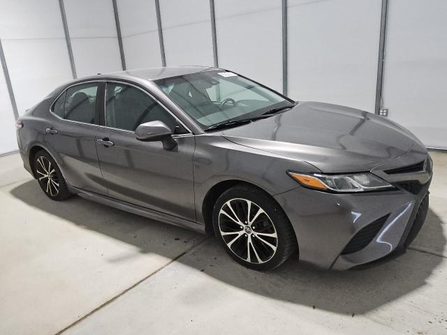 Vin: 4t1g11ak6lu945450, lot: 57854385, toyota camry se 20204