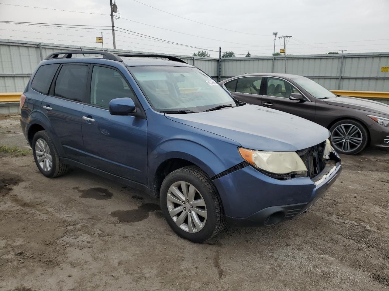 SUBARU FORESTER 2.5X PREMIUM