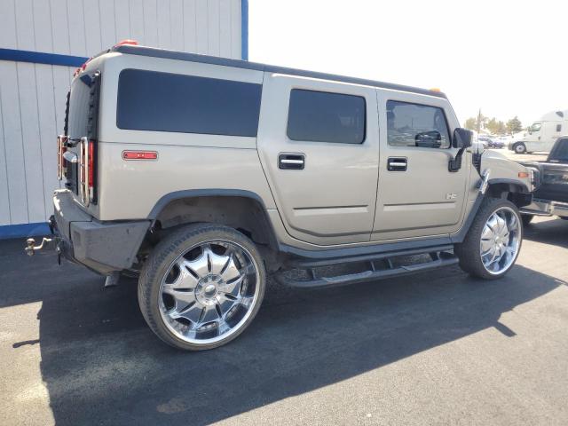 HUMMER H2 2004 cream 4dr spor gas 5GRGN23U04H110823 photo #4