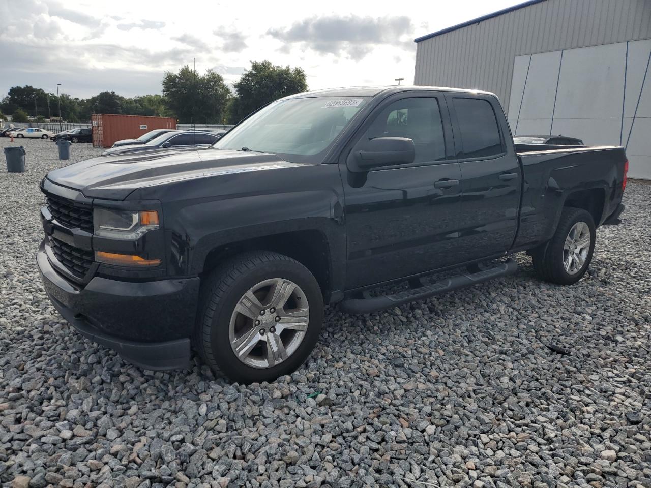 CHEVROLET SILVERADO C1500 CUSTOM