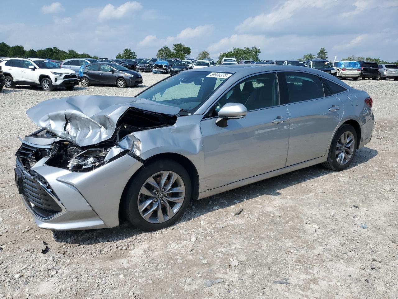 TOYOTA AVALON XLE