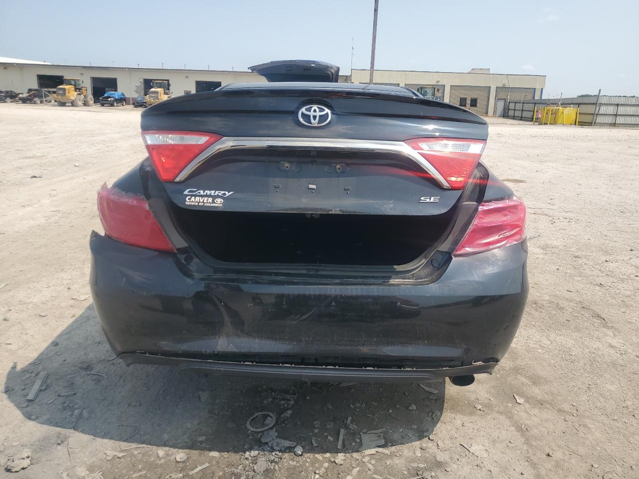 Toyota Camry le 2015