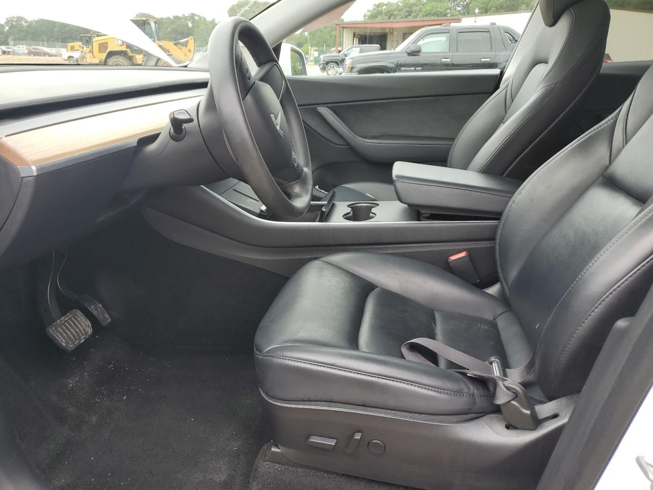 Tesla Model y 2020