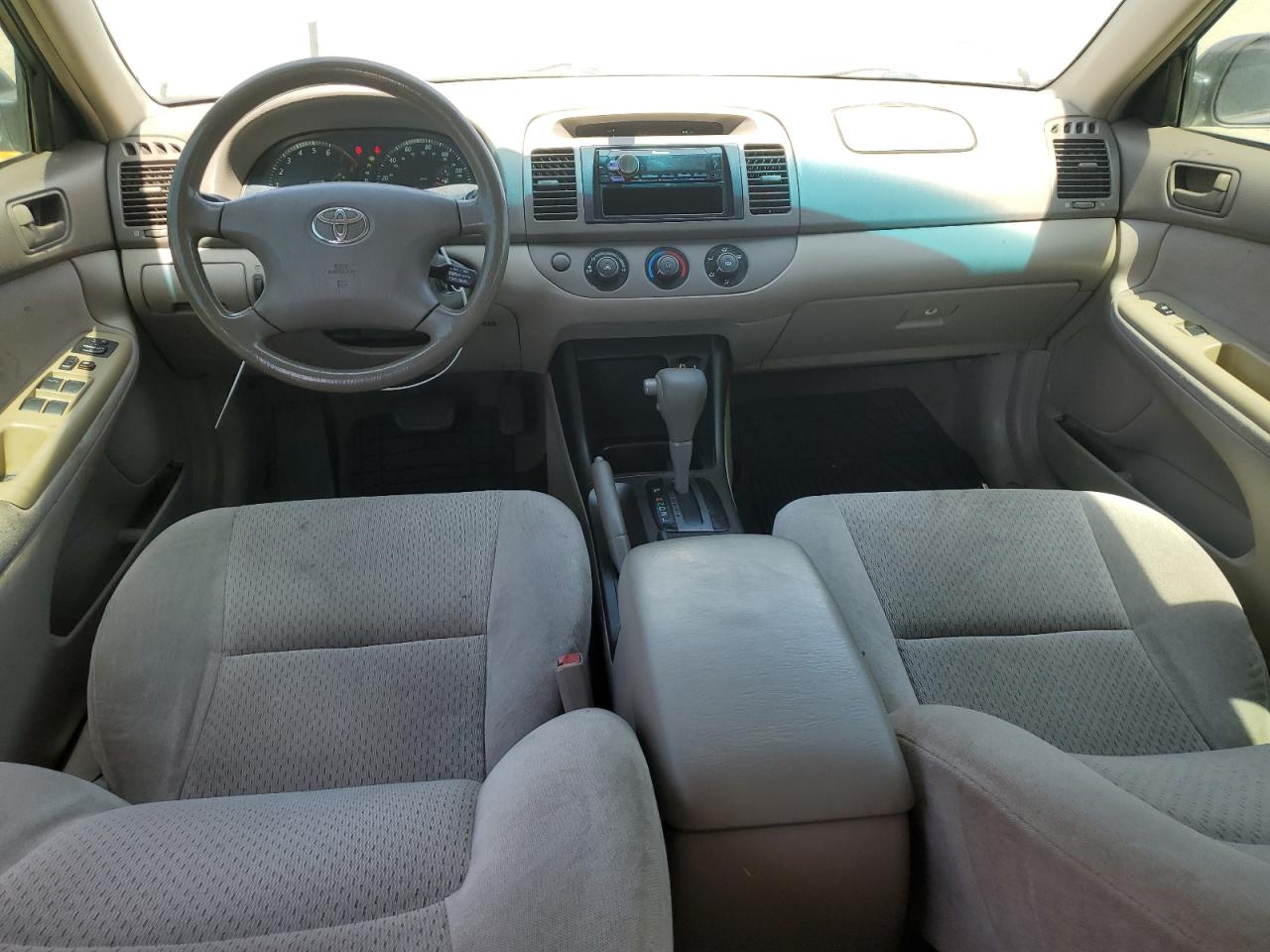 Toyota Camry le 2003
