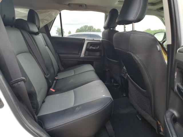 2019 TOYOTA 4RUNNER SR JTEZU5JR0K5201999