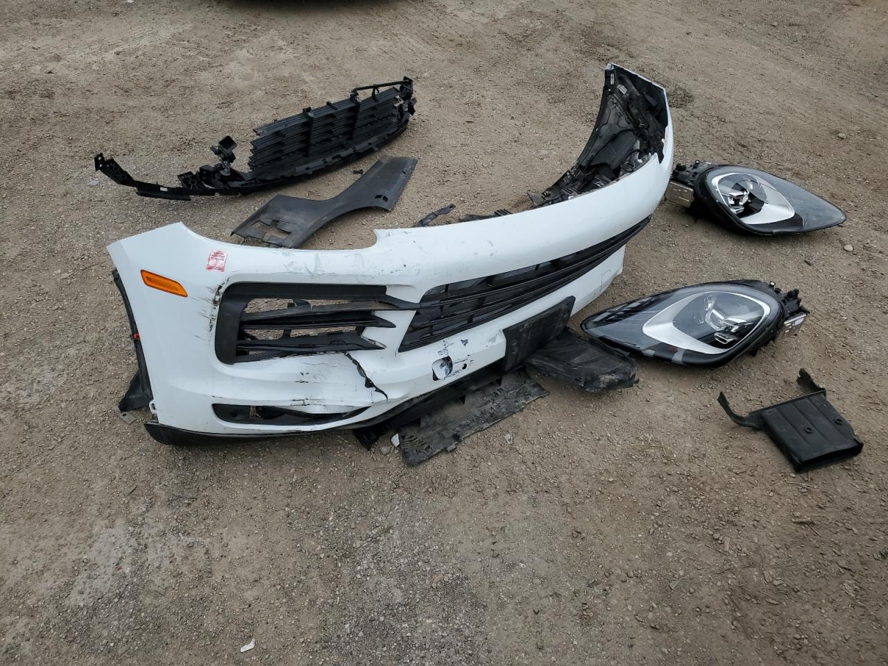 PORSCHE CAYENNE COUPE