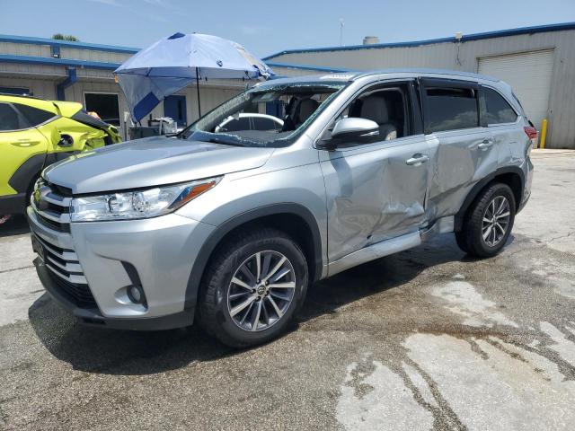 Vin: 5tdkzrfh9hs517726, lot: 62833065, toyota highlander se 2017 img_1