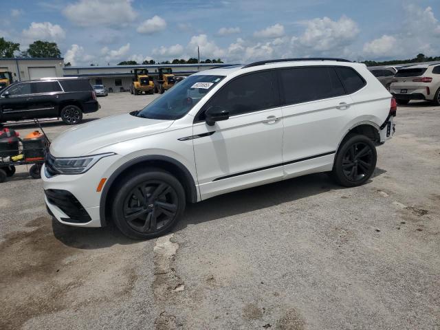 VOLKSWAGEN TIGUAN SE