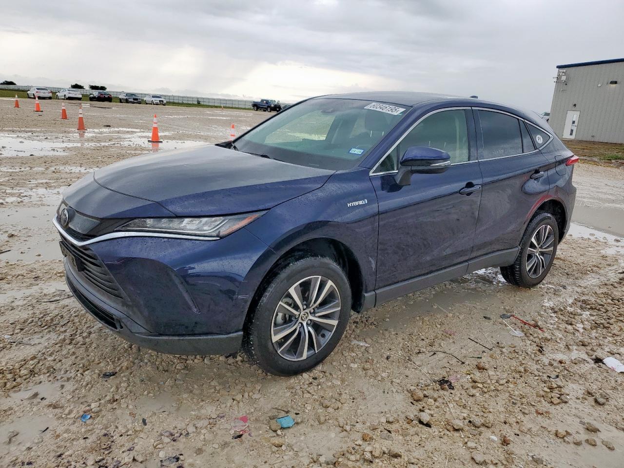 TOYOTA VENZA LE